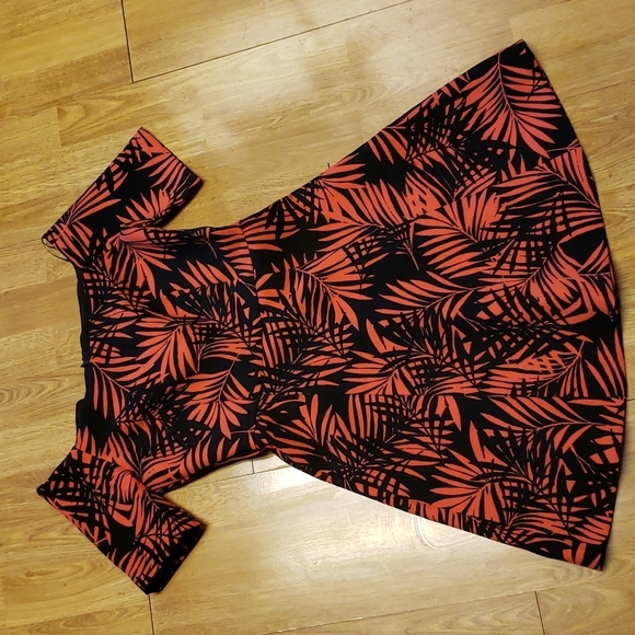 Zara Dresses & Skirts - Zara palm leaf red/black OTS dress XS